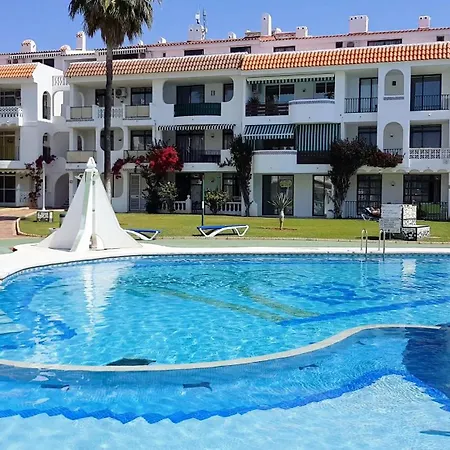 Romana Blue Pet Friendly Apartment