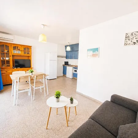 Romana Blue Pet Friendly Daire